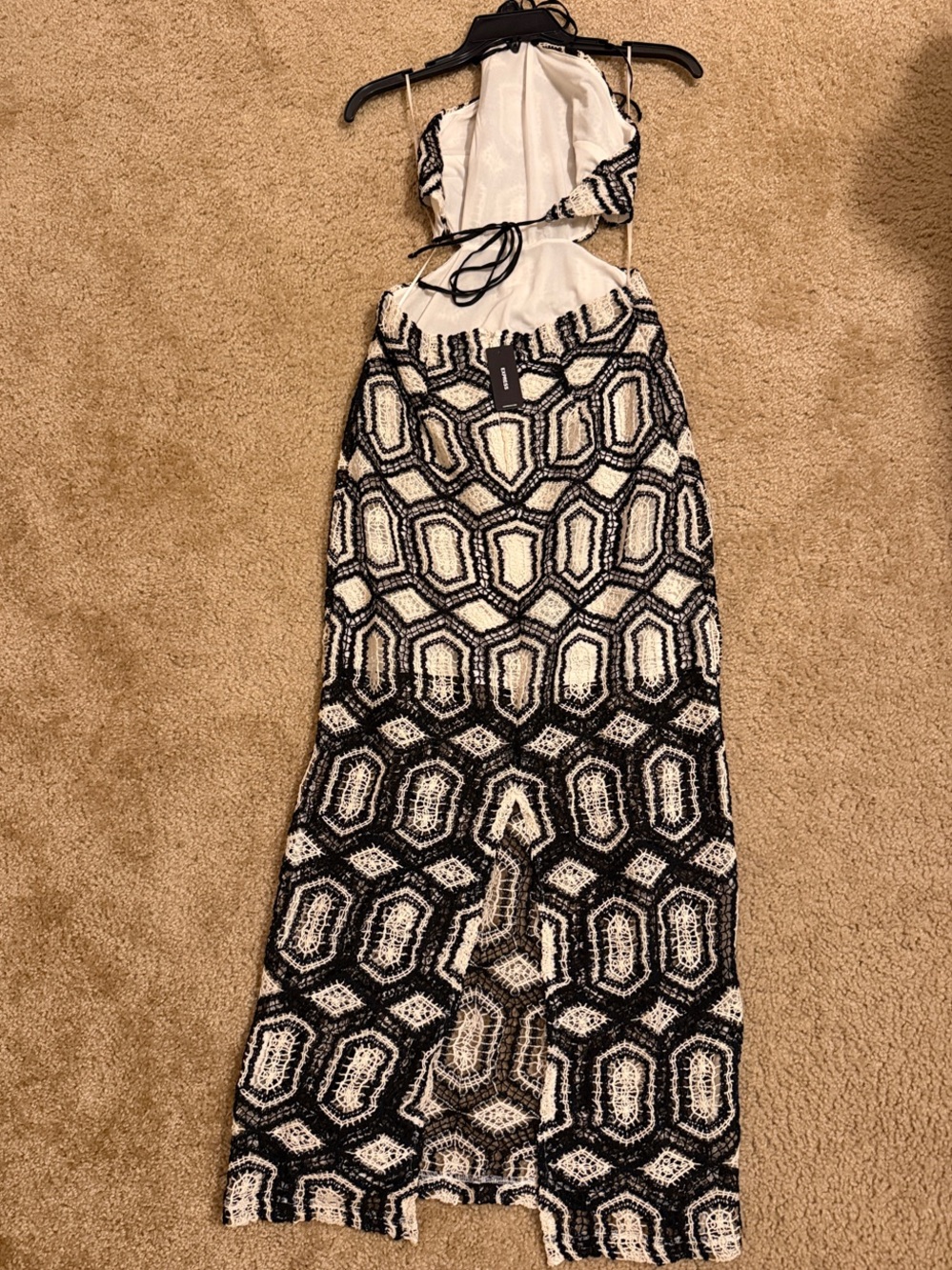 Express Black & White Geometric Maxi Dress with Cutout Back